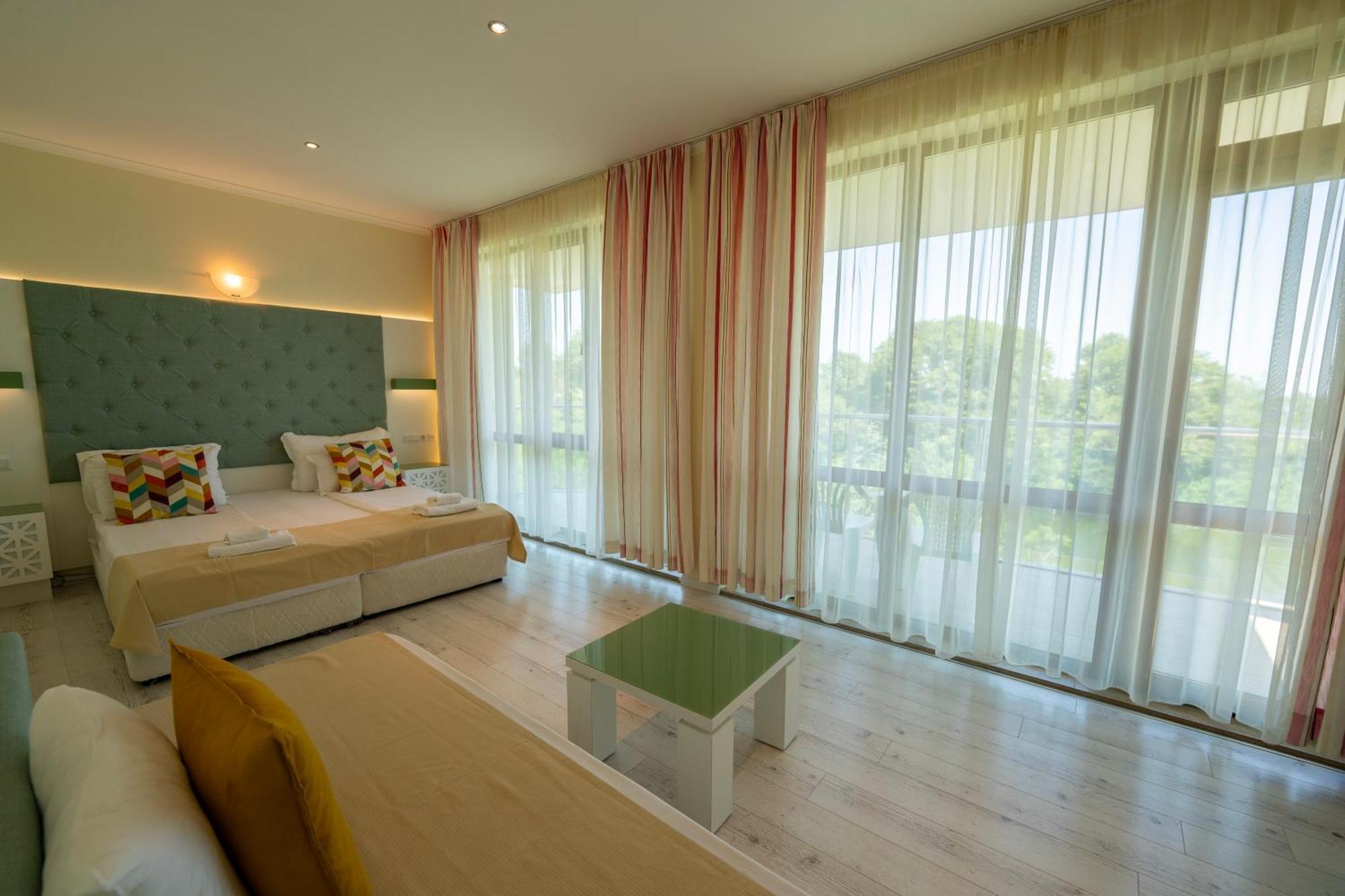 Perla Sun Beach Hotel Primorsko Eksteriør bilde